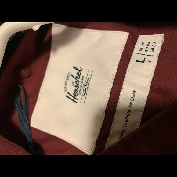 Herschel windbreaker men’s large - Picture 2 of 3